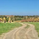 La Maison Haute Bed & Breakfast