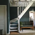 La Maison Haute Bed & Breakfast 4*