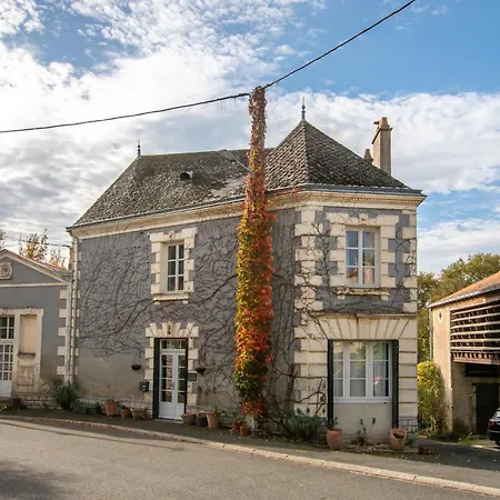 La Maison Haute Bed & Breakfast