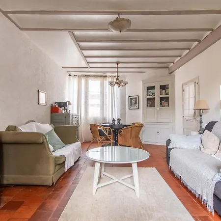 Bed and Breakfast La Maison Haute 4*
