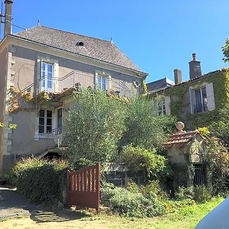 La Maison Haute Bed & Breakfast 4*