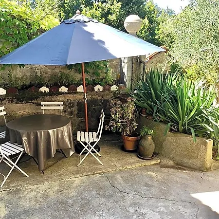 La Maison Haute Bed & Breakfast