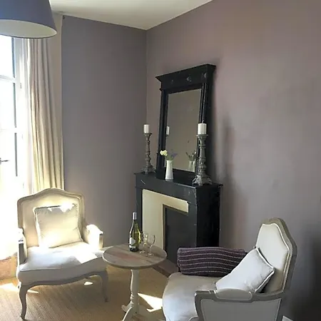 Bed & Breakfast La Maison Haute 4*
