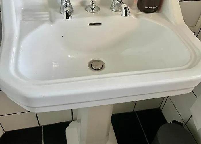 La Maison Haute Bed & Breakfast