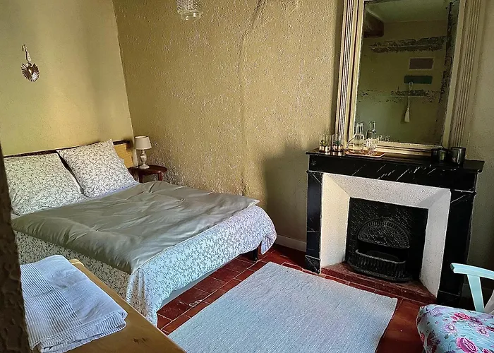 La Maison Haute Bed & Breakfast 4*