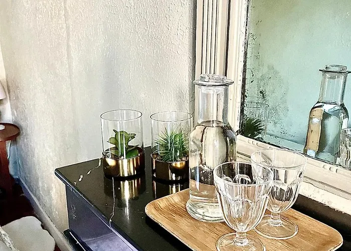 La Maison Haute Bed & Breakfast