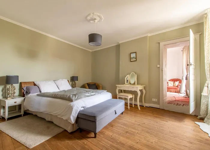 Bed & Breakfast La Maison Haute 4*