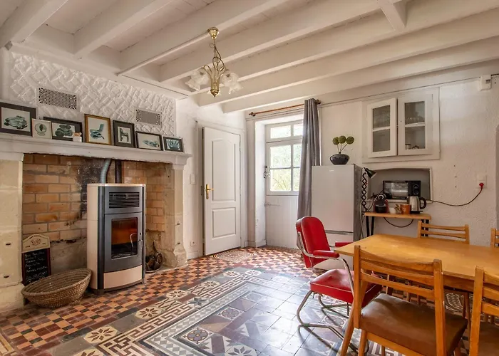 La Maison Haute Bed & Breakfast 4*